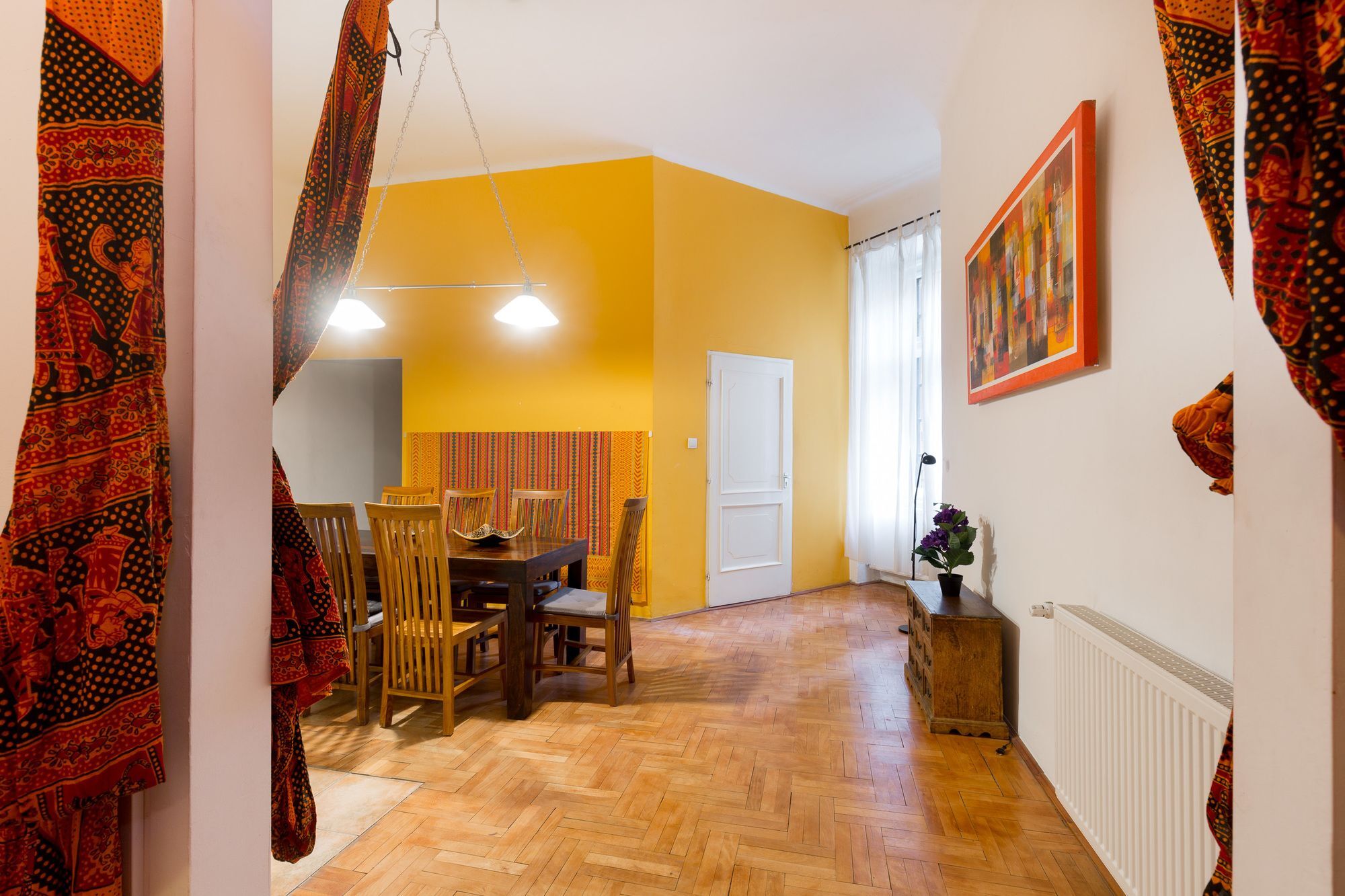 Bpm-Maharaja Rooms Budapest Bagian luar foto